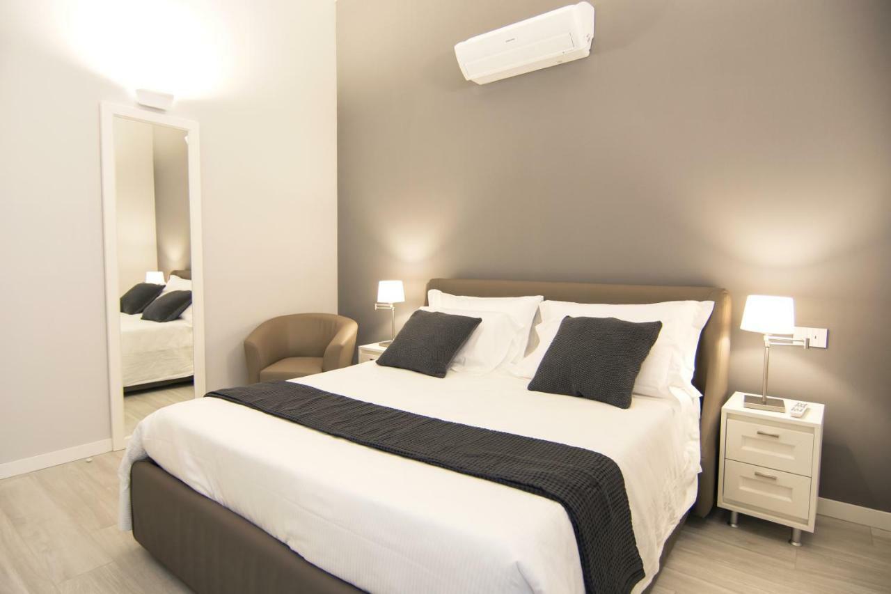 La Quadra Suites - Central Apartments In Iseo With Daily Housekeeping Εξωτερικό φωτογραφία
