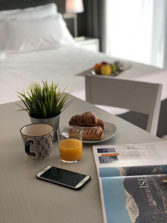 La Quadra Suites - Central Apartments In Iseo With Daily Housekeeping Εξωτερικό φωτογραφία